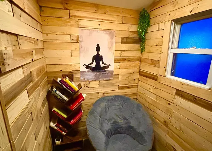 Cozy Cafe, Walk To The Mall, 30Min To Nyc & 5Min To Ewr