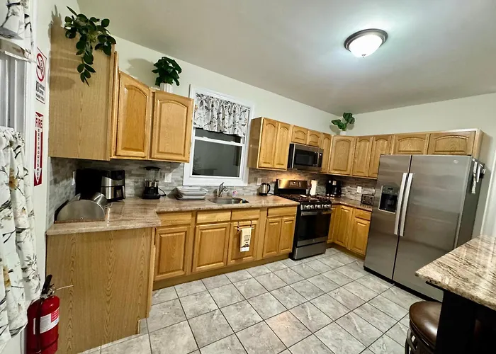 Private 1St Floor Apartment - Only 5 Min Away From Newark Airport And 30 Min To Nyc